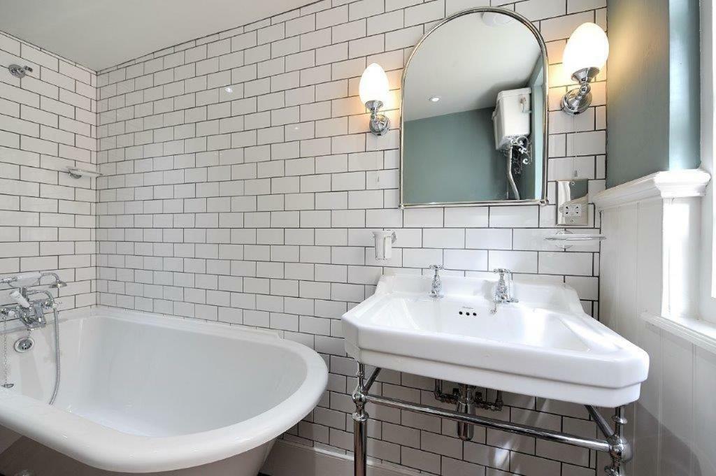 Little Monmouth 4 Bedroom Cottage, Old Town Lyme Regis, Dog Friendly And Parking Εξωτερικό φωτογραφία