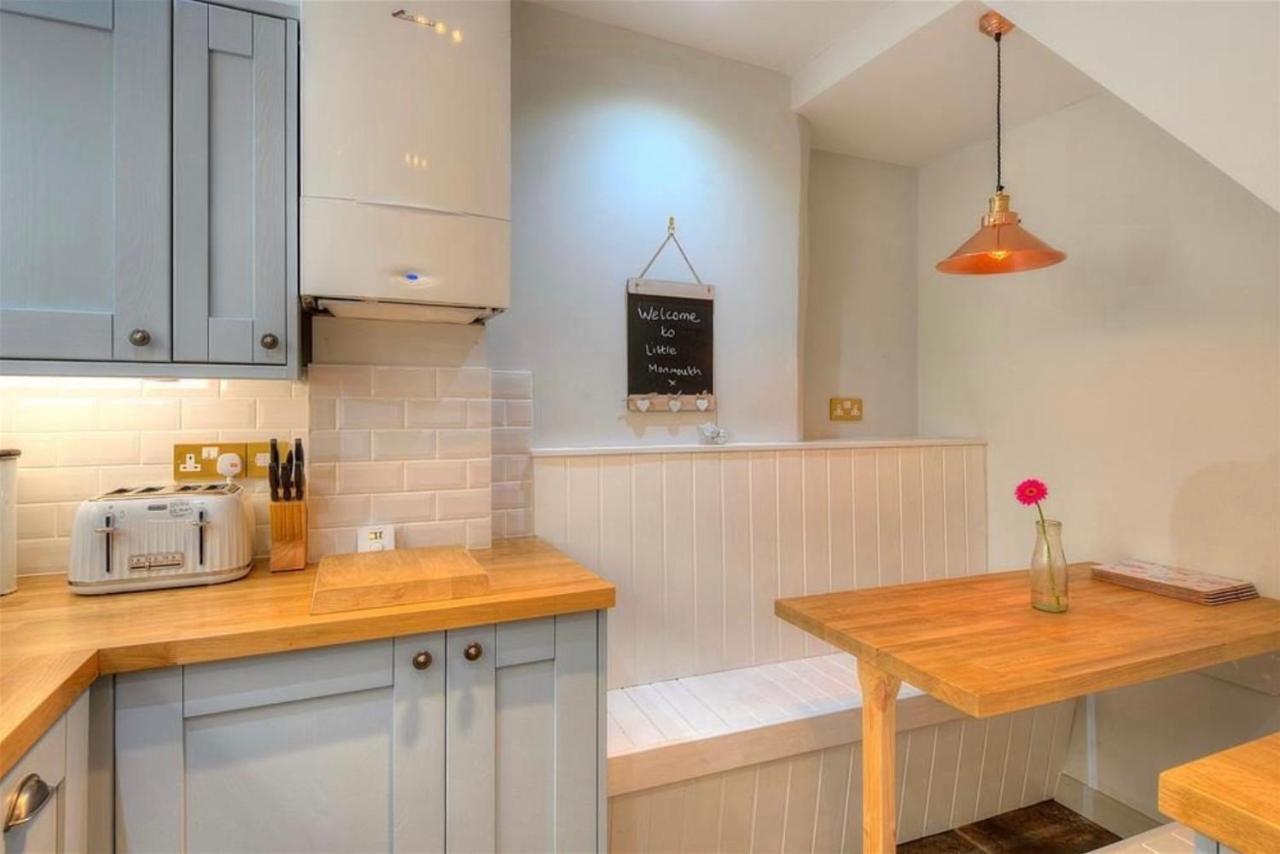 Little Monmouth 4 Bedroom Cottage, Old Town Lyme Regis, Dog Friendly And Parking Εξωτερικό φωτογραφία